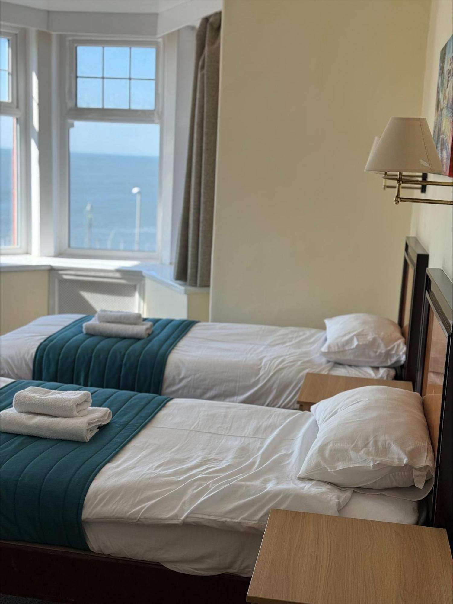 The Savoy Hotel (Adults Only) Блекпул Екстериор снимка
