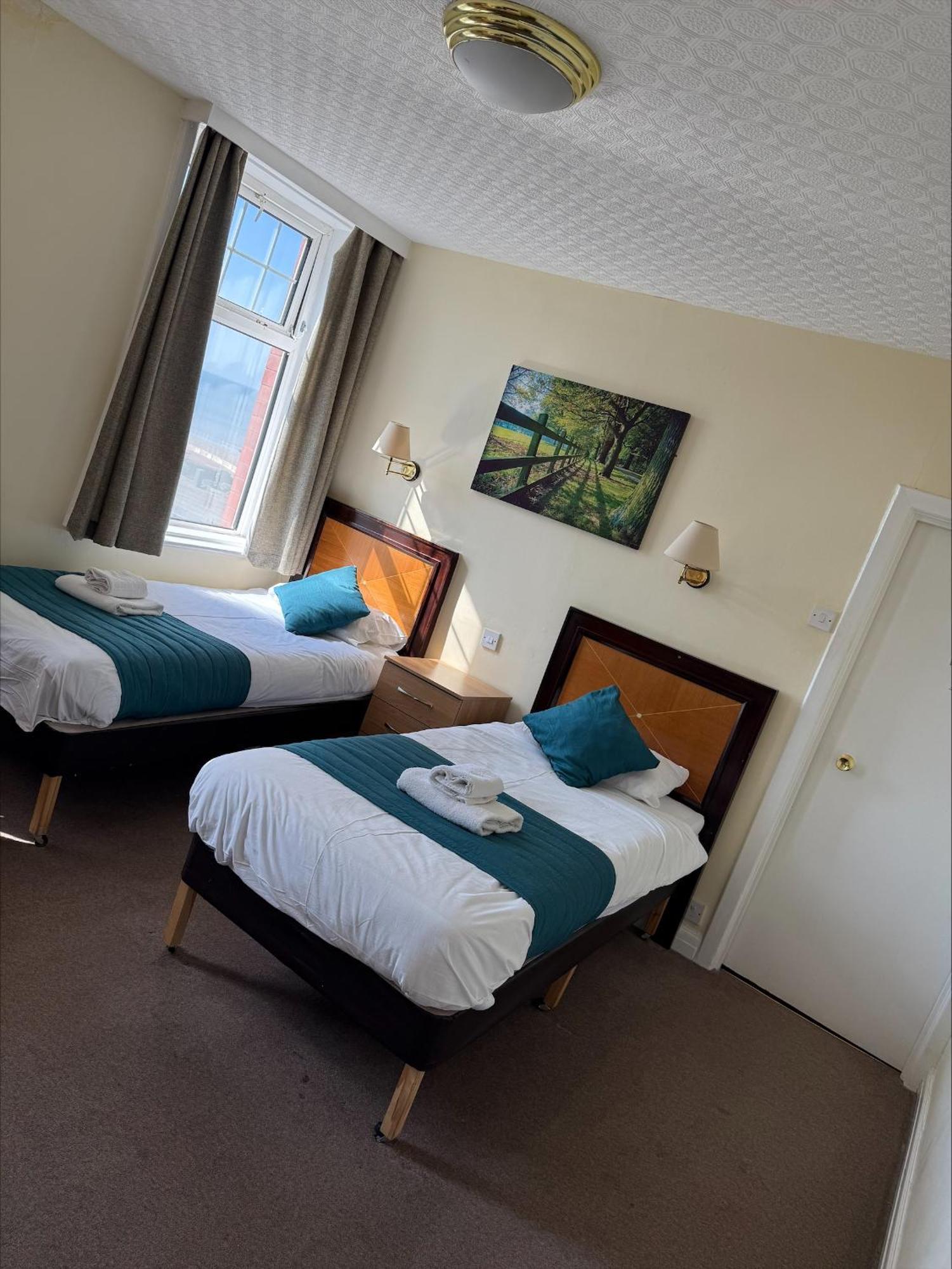The Savoy Hotel (Adults Only) Блекпул Екстериор снимка