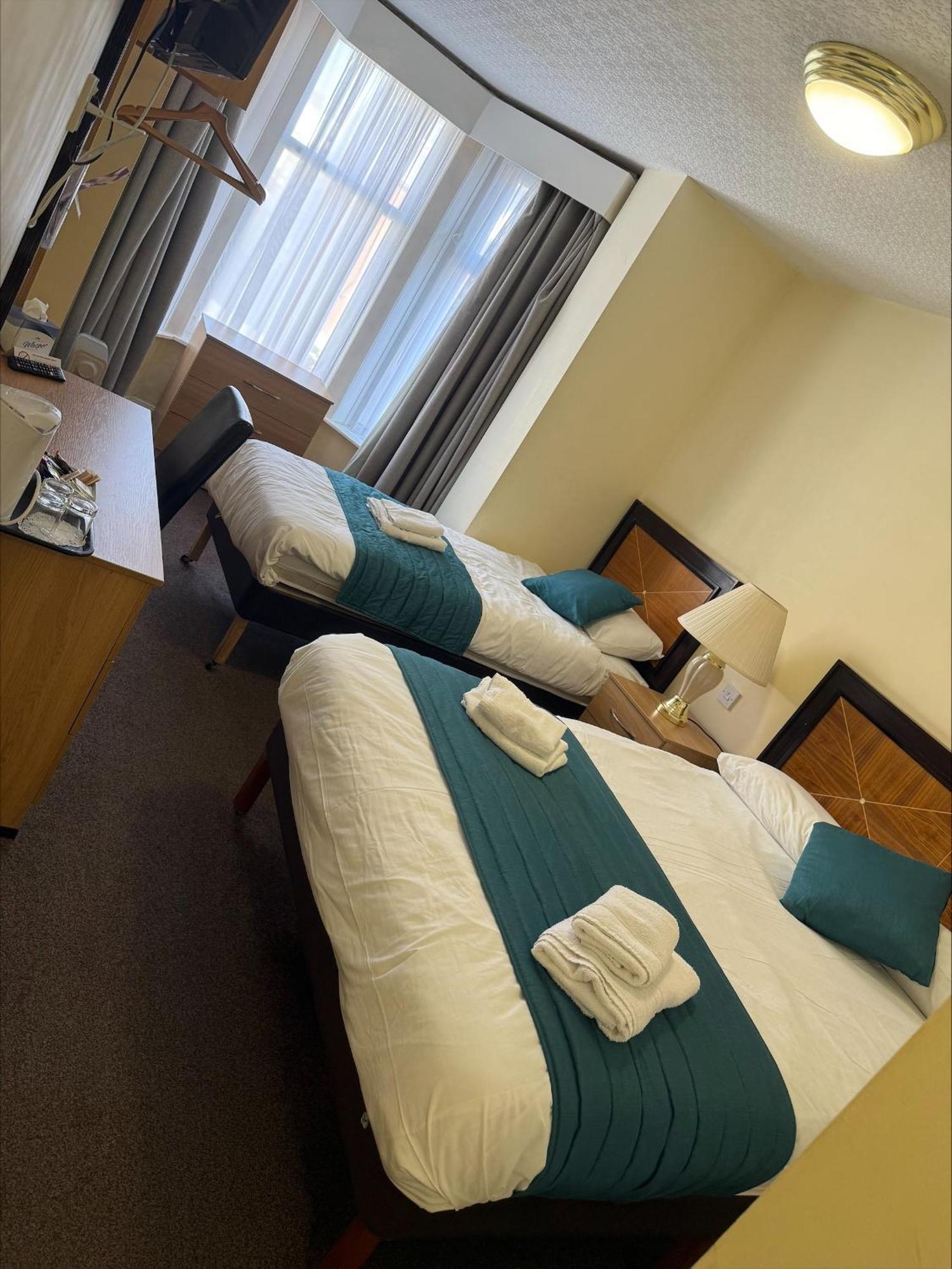 The Savoy Hotel (Adults Only) Блекпул Екстериор снимка