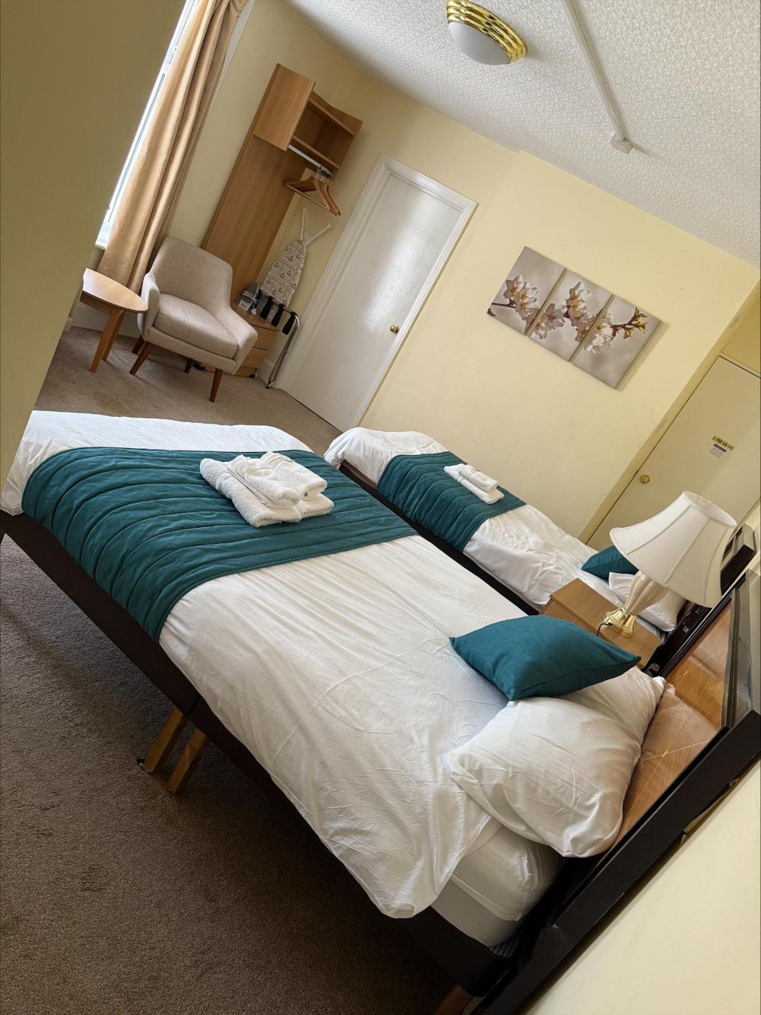 The Savoy Hotel (Adults Only) Блекпул Екстериор снимка
