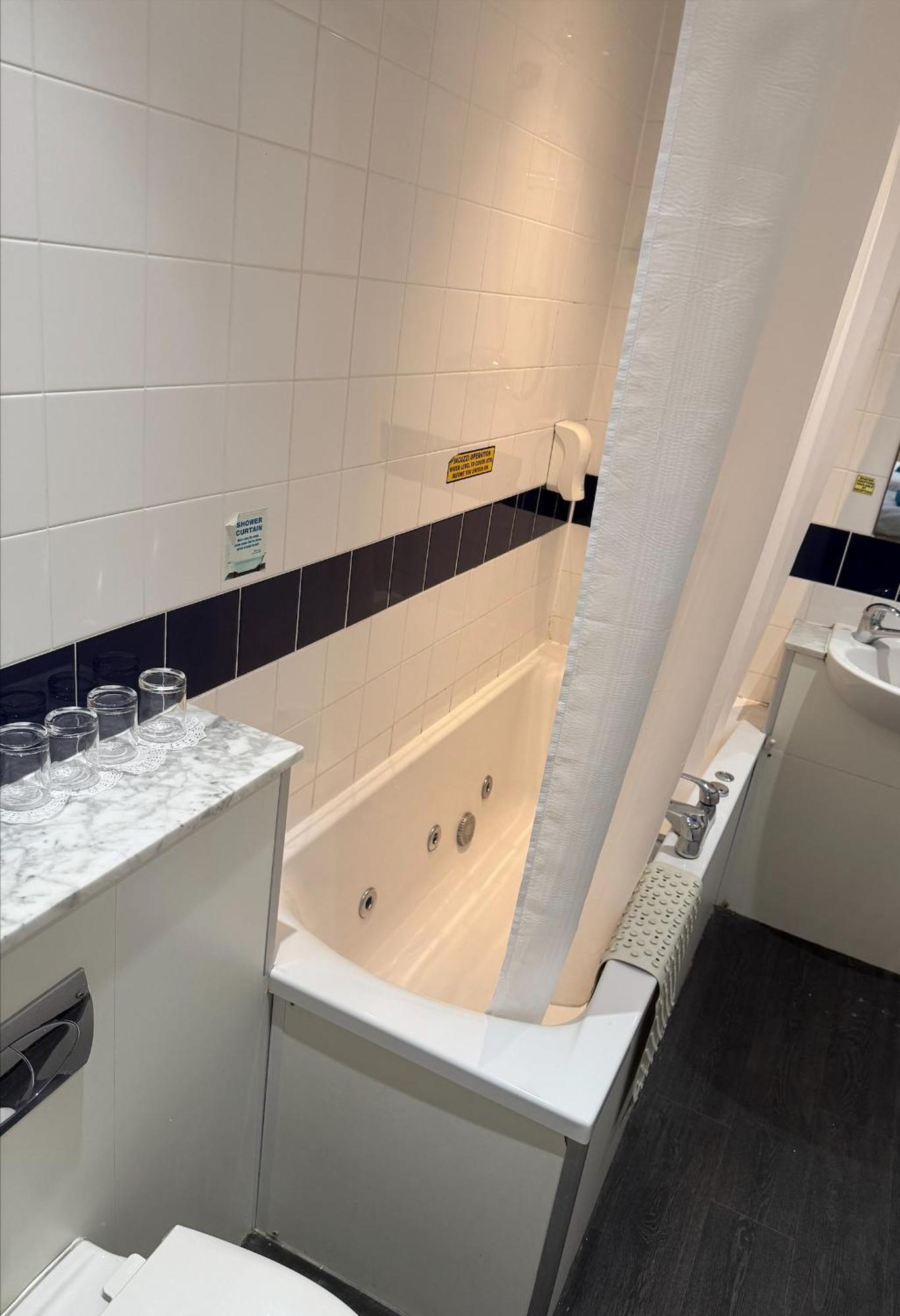 The Savoy Hotel (Adults Only) Блекпул Екстериор снимка