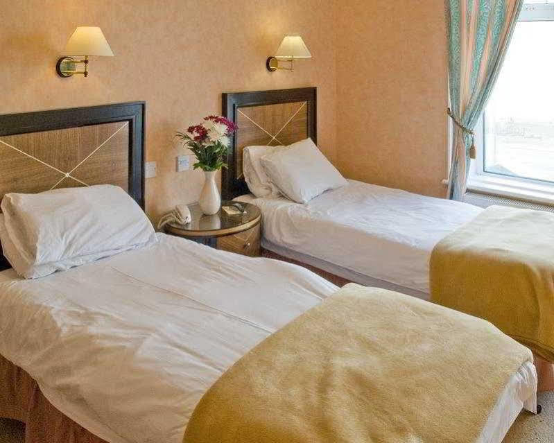 The Savoy Hotel (Adults Only) Блекпул Екстериор снимка